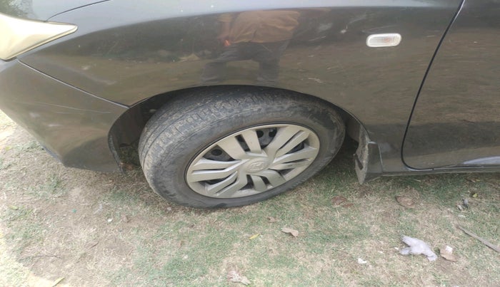 2015 Honda City 1.5L I-VTEC SV, Petrol, Manual, 94,087 km, tyre