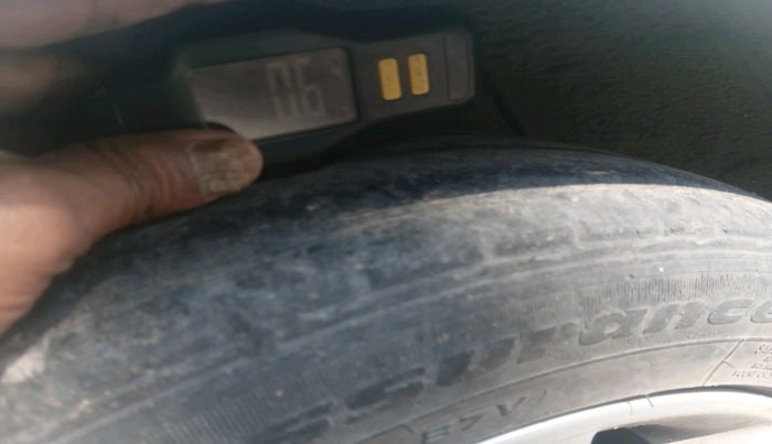 2013 Hyundai Verna FLUIDIC 1.6 VTVT SX, Petrol, Manual, 68,694 km, tyre