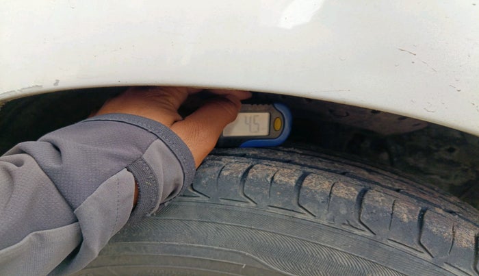 2014 Honda City 1.5L I-DTEC VX, Diesel, Manual, 98,616 km, tyre