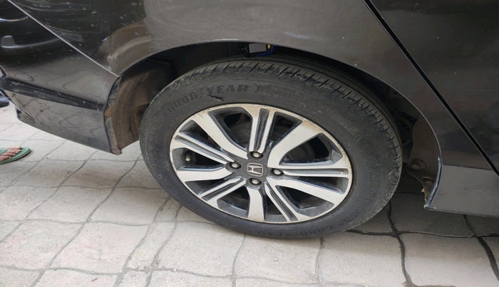 2020 Honda City 1.5L I-VTE V CVT, Petrol, Automatic, 1,08,300 km, tyre