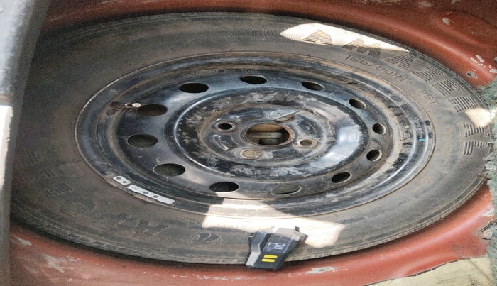 2011 Maruti Ritz VXI, Petrol, Manual, 59,624 km, tyre