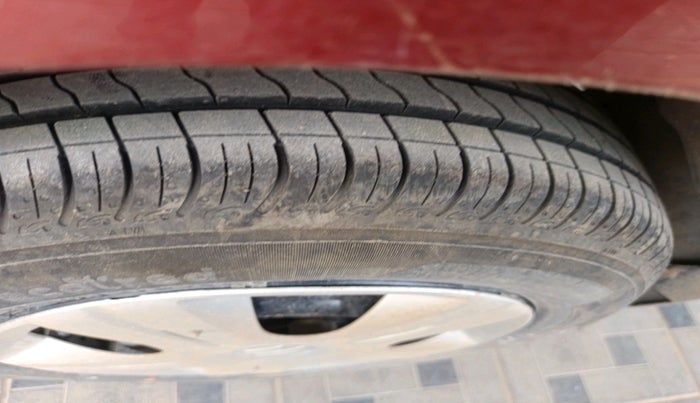 2016 Maruti Wagon R 1.0 VXI AMT, Petrol, Automatic, 71,239 km, tyre