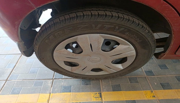 2016 Maruti Wagon R 1.0 VXI AMT, Petrol, Automatic, 71,239 km, tyre