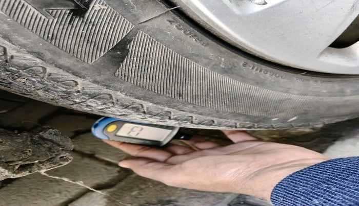 2012 Hyundai i10 MAGNA 1.2, CNG, Manual, 46,756 km, tyre