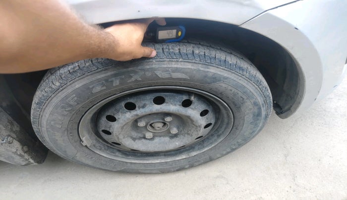 2012 Maruti Swift VXI, Petrol, Manual, 71,821 km, tyre