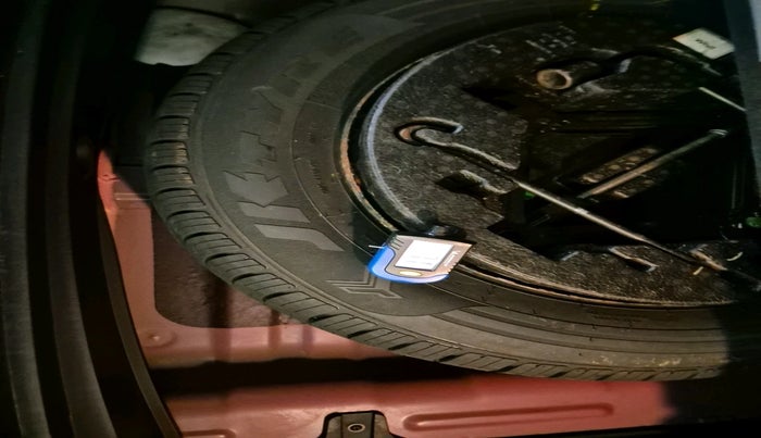 2016 Hyundai Creta SX PLUS 1.6 PETROL, Petrol, Manual, 46,360 km, tyre