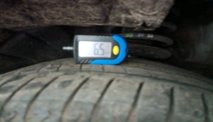 2016 Audi Q3 35 TDI Quattro, Diesel, Automatic, 1,18,998 km, tyre