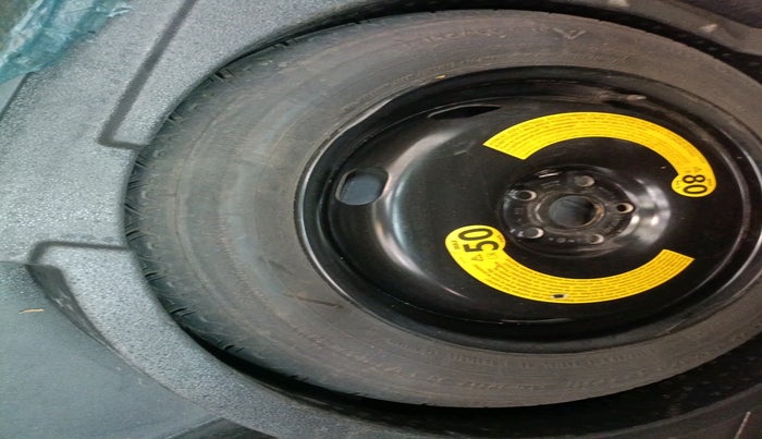 2016 Audi Q3 35 TDI Quattro, Diesel, Automatic, 1,18,998 km, tyre