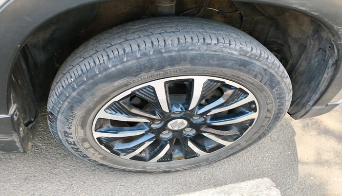 2021 Maruti Vitara Brezza VXI, Petrol, Manual, 26,099 km, tyre