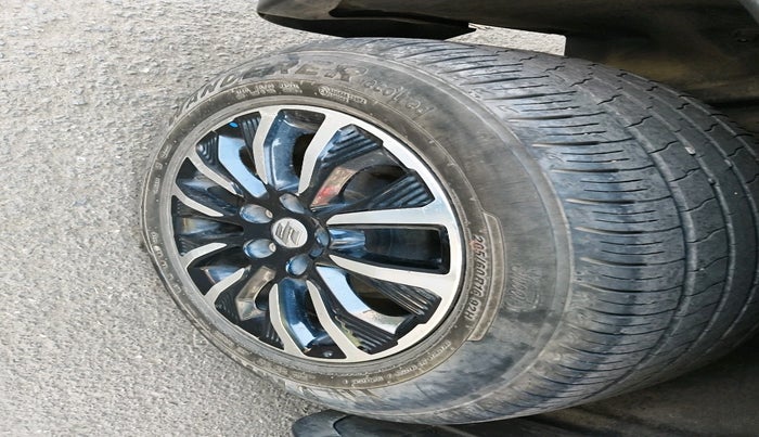 2021 Maruti Vitara Brezza VXI, Petrol, Manual, 26,099 km, tyre