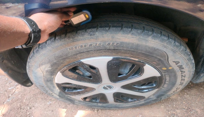 2019 Maruti Swift VXI, Petrol, Manual, 1,37,944 km, tyre