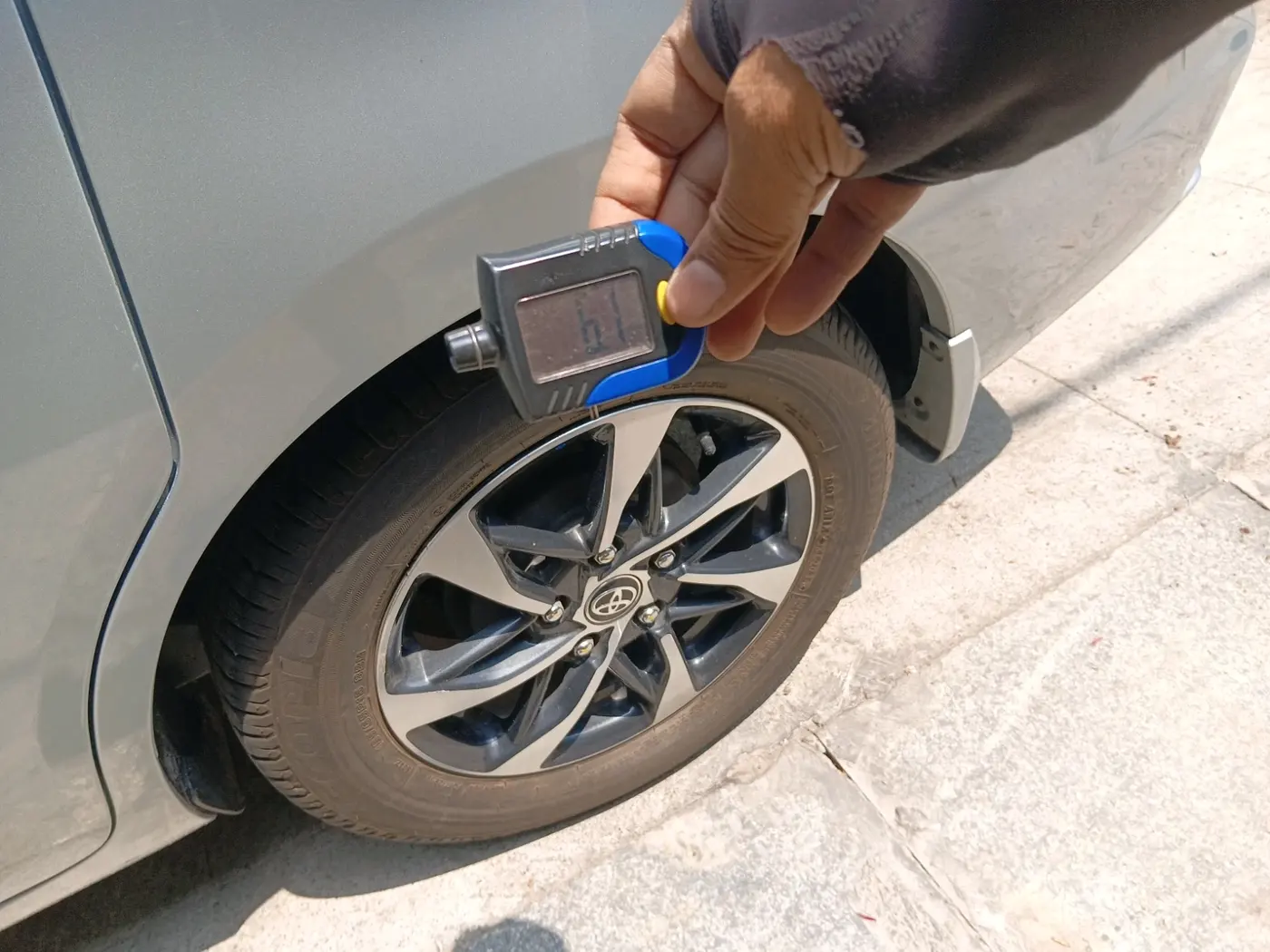 2024 Toyota RUMION V AT , Petrol, Automatic, 7,771 km, tyre
