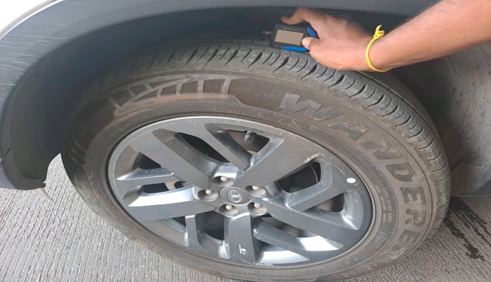 2023 Tata Safari XT PLUS, Diesel, Manual, 77,063 km, tyre