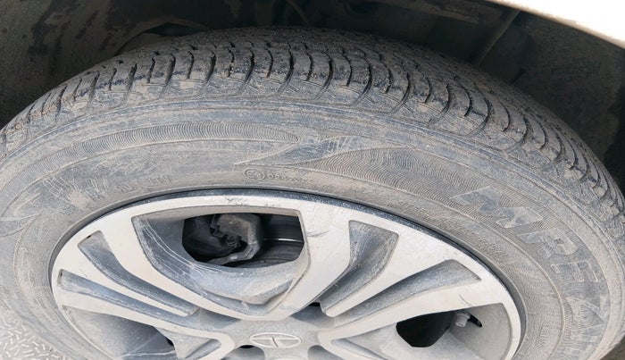 2023 Tata TIGOR XZ PLUS CNG, CNG, Manual, 74,791 km, tyre