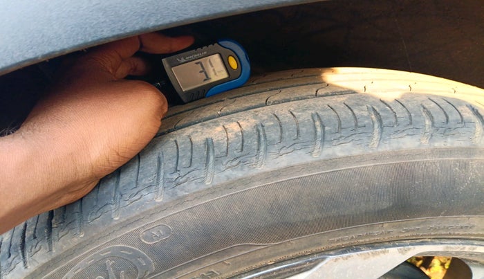 2019 Hyundai VENUE SX 1.0 (O) TURBO IMT, Petrol, Manual, 30,909 km, tyre