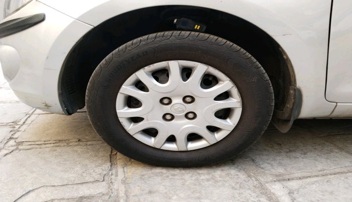 2012 Hyundai i20 MAGNA (O) 1.2, Petrol, Manual, 38,268 km, tyre