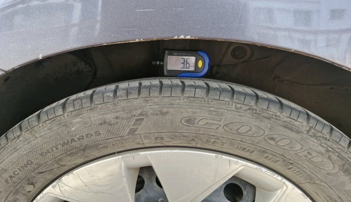 2017 Hyundai Xcent E+, Petrol, Manual, 80,974 km, tyre