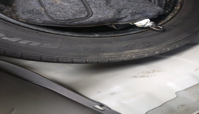 2015 Hyundai Elite i20 SPORTZ 1.2, Petrol, Manual, 38,644 km, tyre