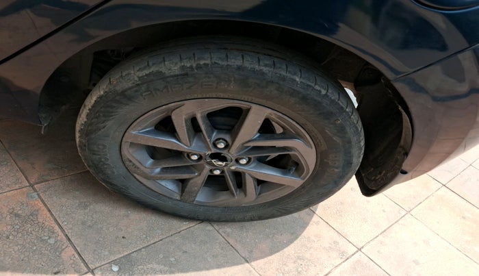 2021 Hyundai GRAND I10 NIOS SPORTZ 1.2 KAPPA VTVT CNG, CNG, Manual, 1,13,560 km, tyre