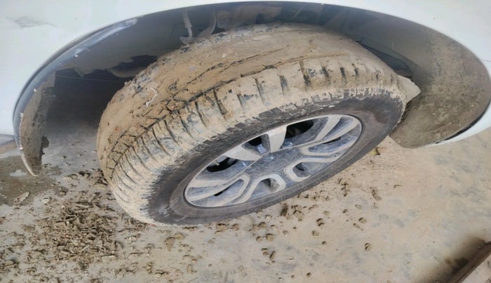 2019 Ford Endeavour TITANIUM PLUS 2.2 4X2 AT SUNROOF, Diesel, Automatic, 1,34,644 km, tyre