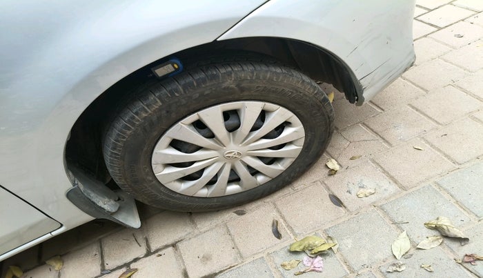 2011 Toyota Etios G, Petrol, Manual, 91,424 km, tyre