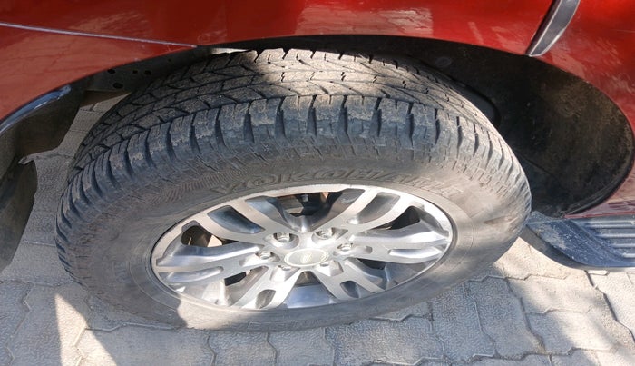 2018 Ford Endeavour TITANIUM 3.2 4X4 AT, Diesel, Automatic, 98,181 km, tyre