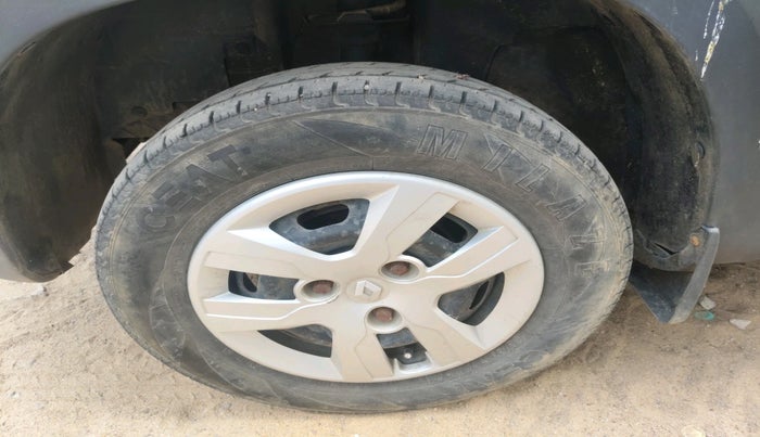 2018 Renault Kwid RXL, Petrol, Manual, 33,071 km, tyre