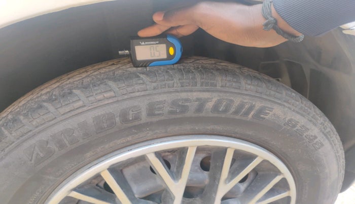 2013 Maruti Swift VXI, Petrol, Manual, 95,802 km, tyre