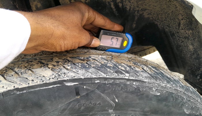 2022 Maruti Ertiga VXI CNG, CNG, Manual, 29,251 km, tyre