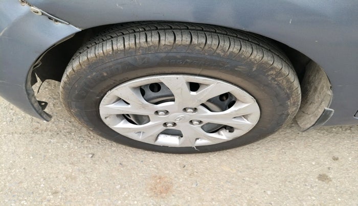 2013 Hyundai Grand i10 SPORTZ 1.2 KAPPA VTVT, Petrol, Manual, 1,49,130 km, tyre