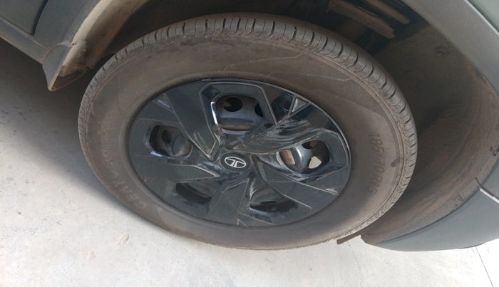 2024 Tata PUNCH ADVENTURE RHYTHM PACK AMT, Petrol, Automatic, 19,230 km, tyre