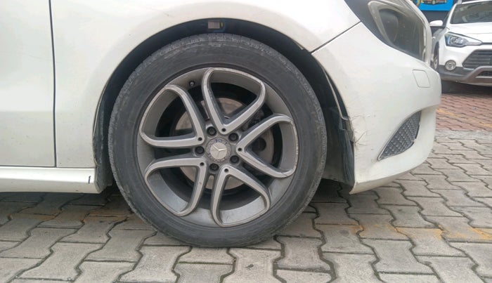 2014 Mercedes Benz A Class A180 CDI STYLE, Diesel, Automatic, 1,72,125 km, tyre