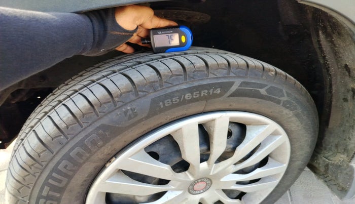 2017 Mahindra Kuv100 K4 6 STR, Petrol, Manual, 13,223 km, tyre