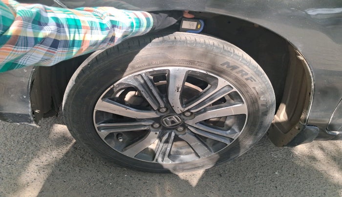 2022 Honda Amaze 1.2L I-VTEC VX, Petrol, Manual, 51,792 km, tyre