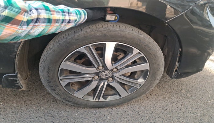 2022 Honda Amaze 1.2L I-VTEC VX, Petrol, Manual, 51,792 km, tyre