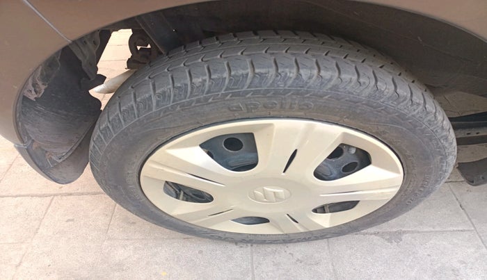 2015 Maruti Wagon R 1.0 VXI, Petrol, Manual, 13,610 km, tyre