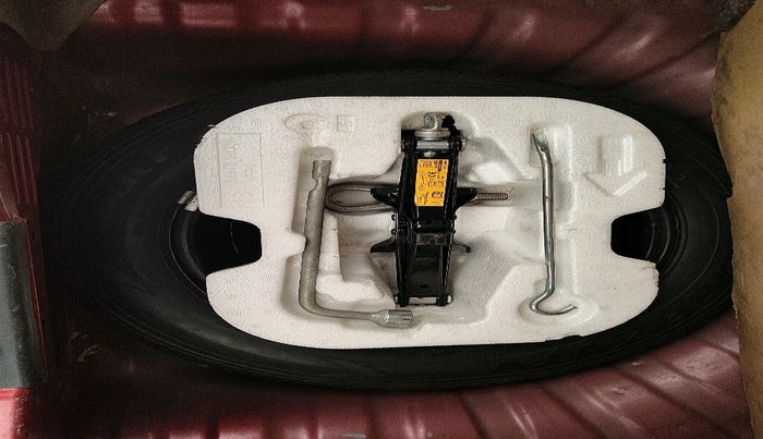 2015 Nissan Micra XV CVT, Petrol, Automatic, 46,370 km, tyre