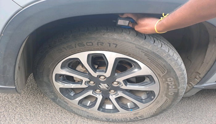 2023 Maruti Grand Vitara ZETA CNG, CNG, Manual, 34,967 km, tyre