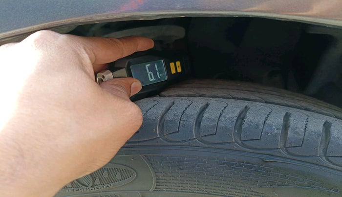 2016 Ford Ecosport TITANIUM 1.5L PETROL AT, Petrol, Automatic, 33,673 km, tyre