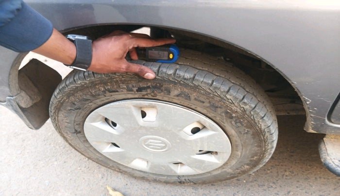 2025 Maruti Eeco 5 STR AC CNG, CNG, Manual, 19,341 km, tyre