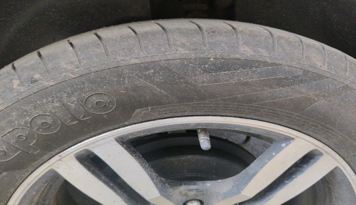 2018 Hyundai Creta E PLUS 1.4 DIESEL, Diesel, Manual, 1,59,800 km, tyre