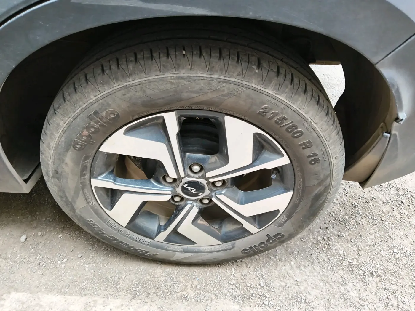 2021 KIA SONET HTX 1.0 IMT, Petrol, Manual, 19,103 km, tyre