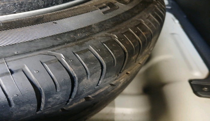 2016 Hyundai Creta SX (O) 1.6 DIESEL, Diesel, Manual, 91,795 km, tyre