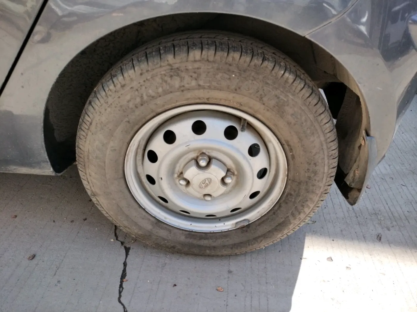 2010 Hyundai i10 ERA 1.1, Petrol, Manual, 43,785 km, tyre