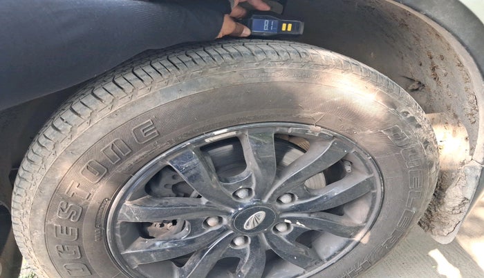 2015 Mahindra XUV500 W10, Diesel, Manual, 1,66,000 km, tyre