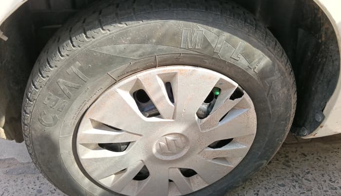 2014 Maruti Swift VDI, Diesel, Manual, 1,48,921 km, tyre