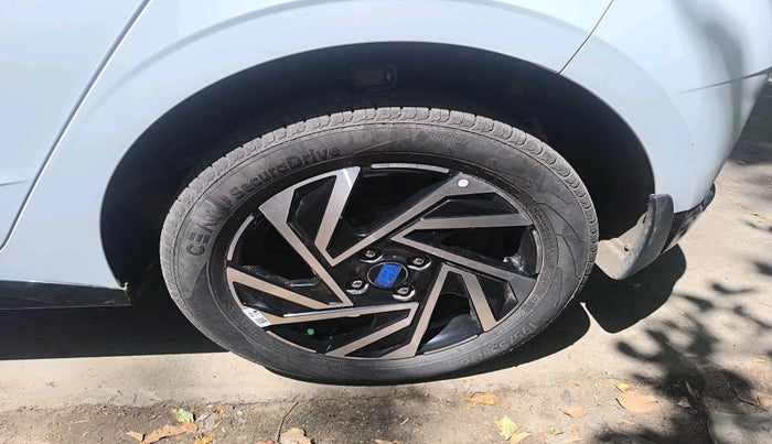 2024 Hyundai NEW I20 ASTA (O) 1.2 IVT, Petrol, Automatic, 12,853 km, tyre