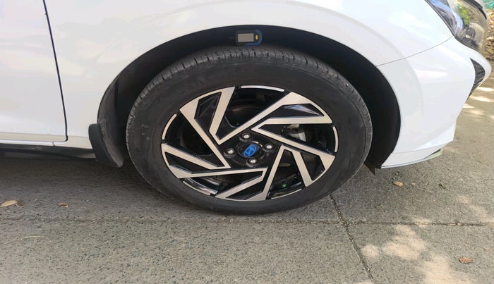 2024 Hyundai NEW I20 ASTA (O) 1.2 IVT, Petrol, Automatic, 12,853 km, tyre