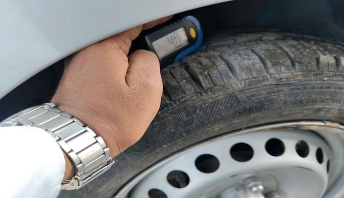 2018 Hyundai Xcent E, Petrol, Manual, 13,934 km, tyre