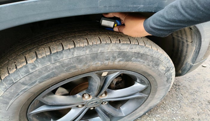 2020 Tata Harrier XT 2.0L KRYOTEC DARK EDITION, Diesel, Manual, 84,150 km, tyre